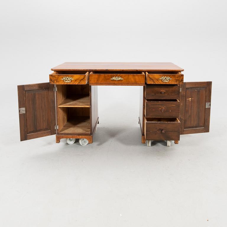 Skrivbord omkring 1900.