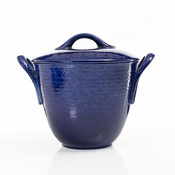 Hertha Bengtson, service, 13 pieces of stoneware. "Blue Fire", Rörstrand.