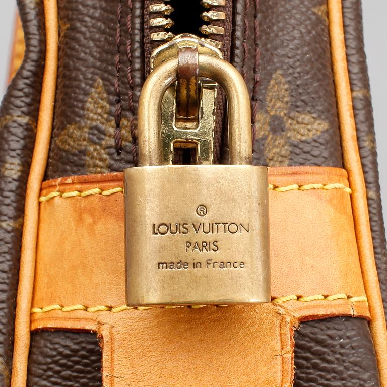 PORTFÖLJ, Louis Vuitton, "Porte Documents Voyage".