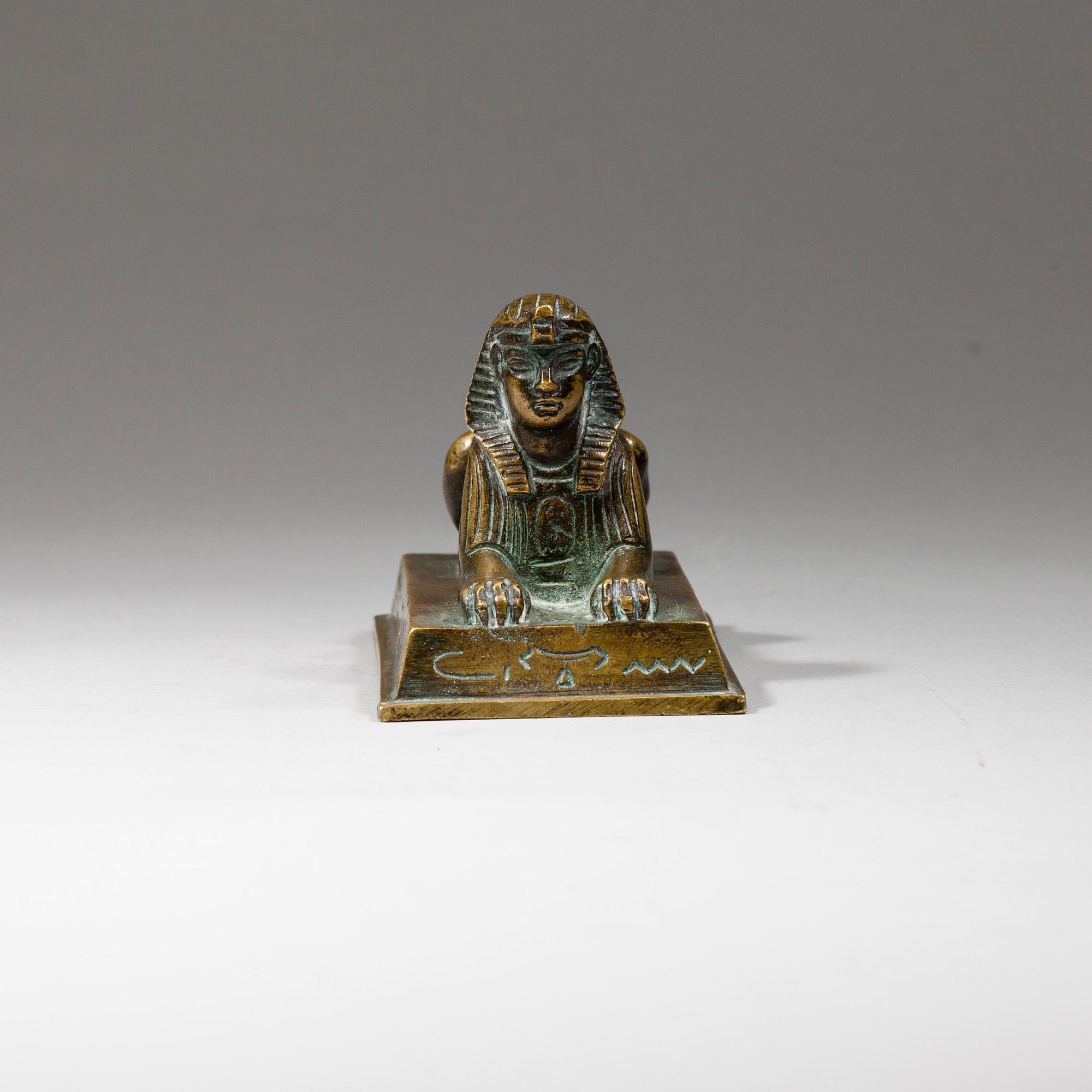 PAPPERSTYNGD, Sfinx, brons, egyptisk stil, 1900-talets början.