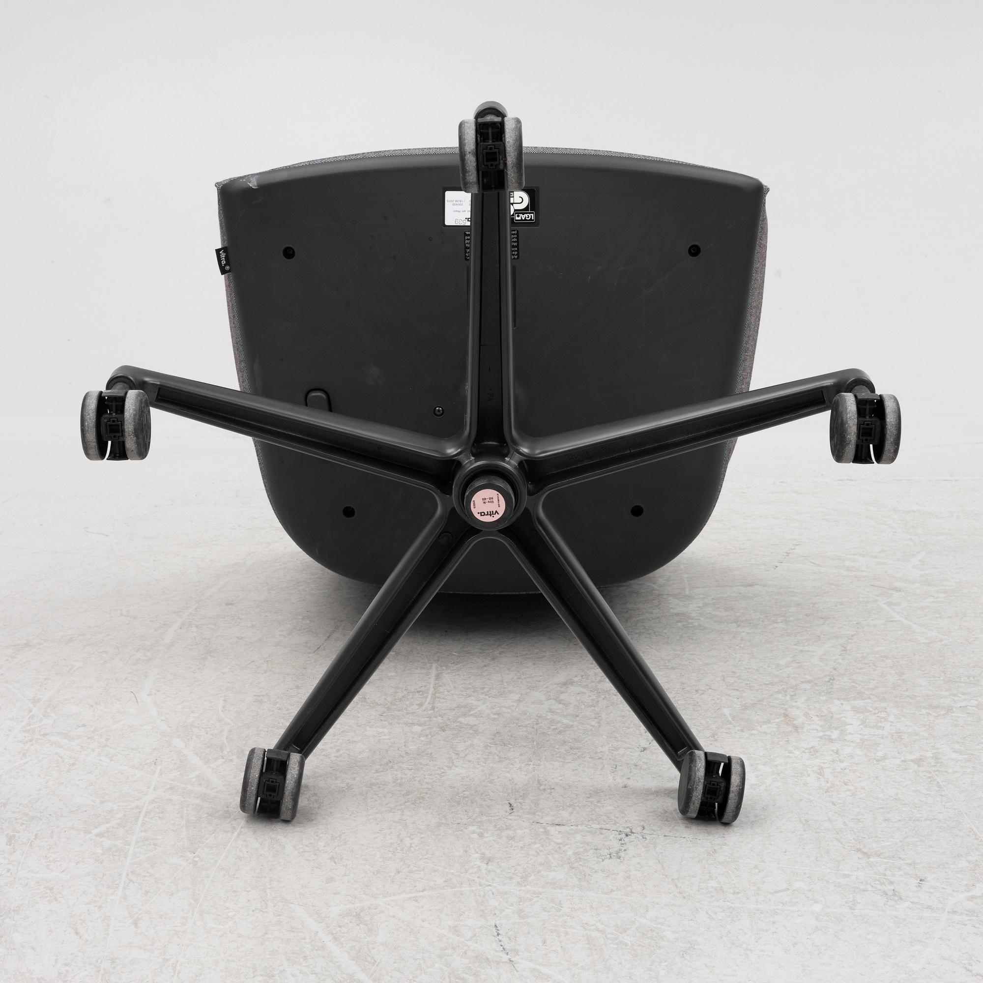Ronan & Erwan Bouroullec, a 'Softshell Chair' desk chair, Vitra, 2015.