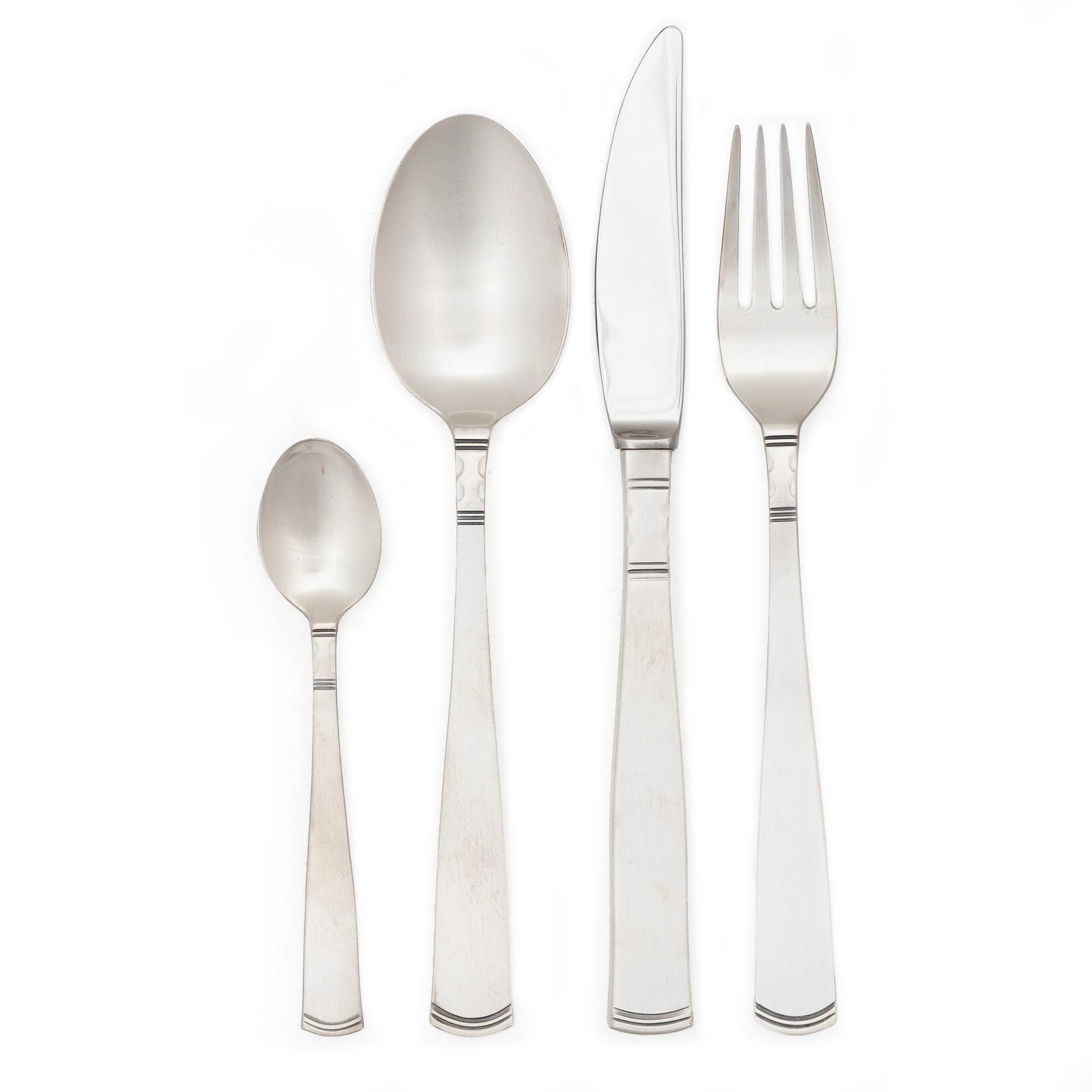 Jacob Ängman, Cutlery set, 32 pieces, silver, “Rosenholm” pattern, including GAB, Eskilstuna, 1998.