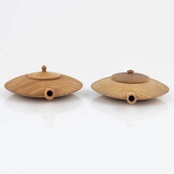Magnus Ek, kannor, 2 st, för Oaxen Krog, 2021.