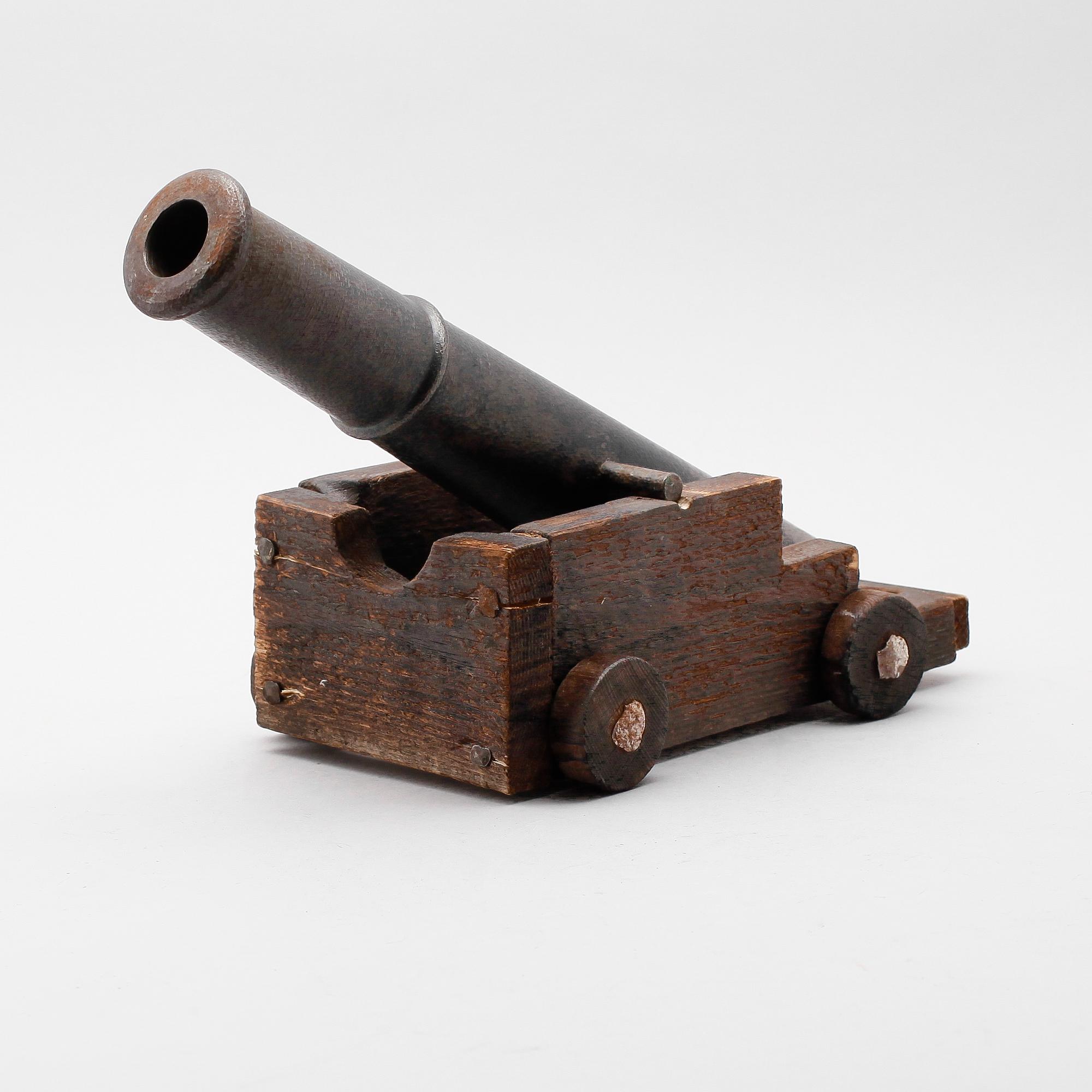 SALUTKANON, järn, 1900-tal.