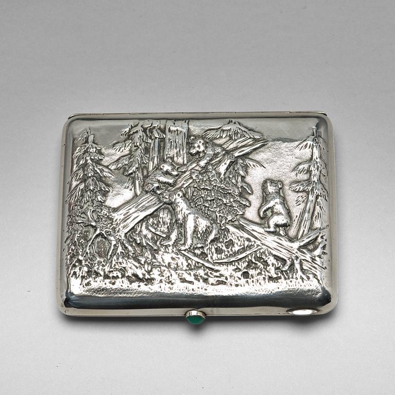 Cigarettetui, icke identifierad mästarstämpel, silver, Moskva 1908-1917.