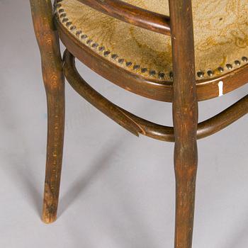 Thonet, 6 tuolia, nojatuoli ja sohva, Itävalta, 1900-luvun alku.