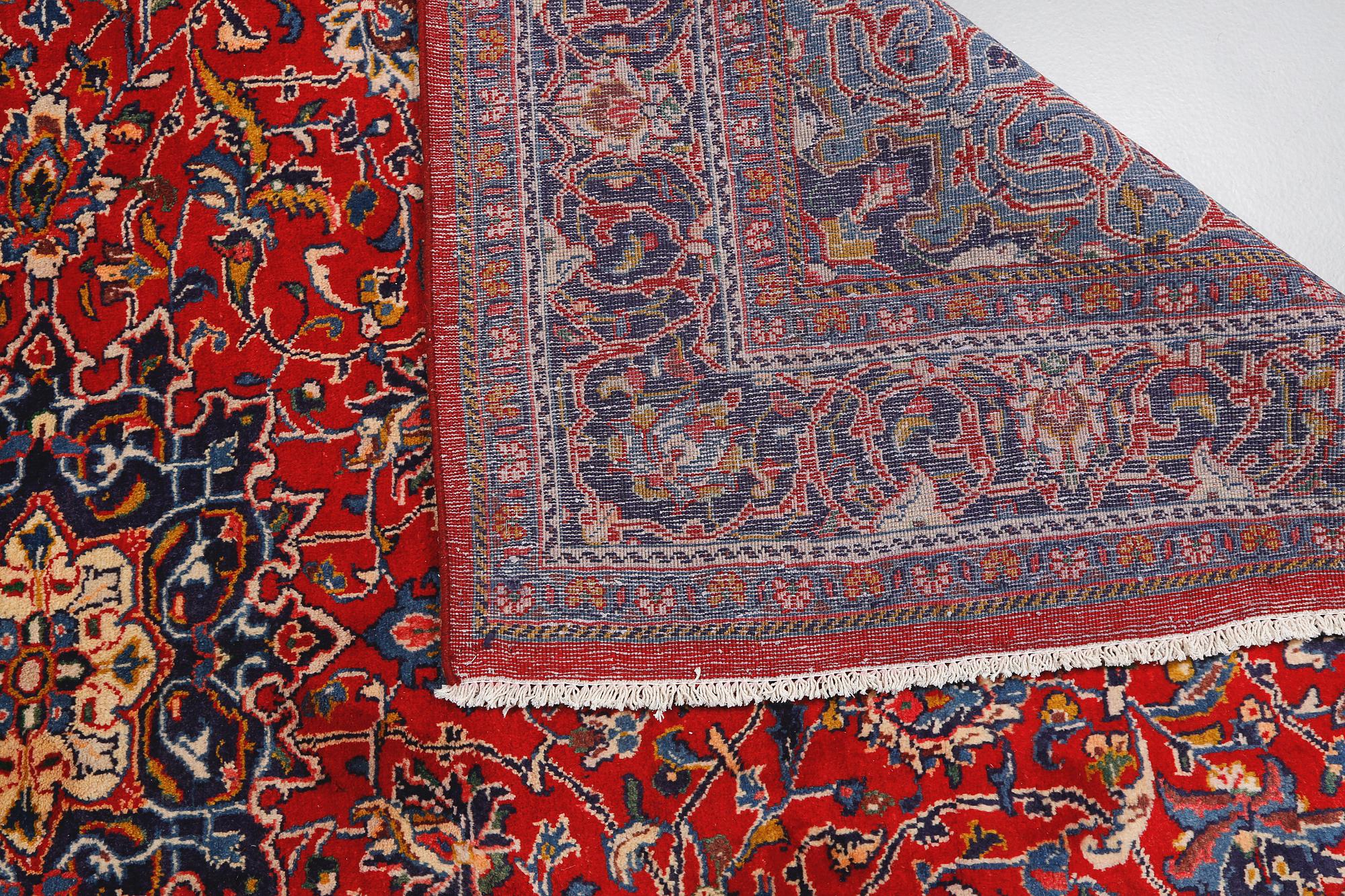 MATTA, Mahal, old, ca 300 x 210 cm.