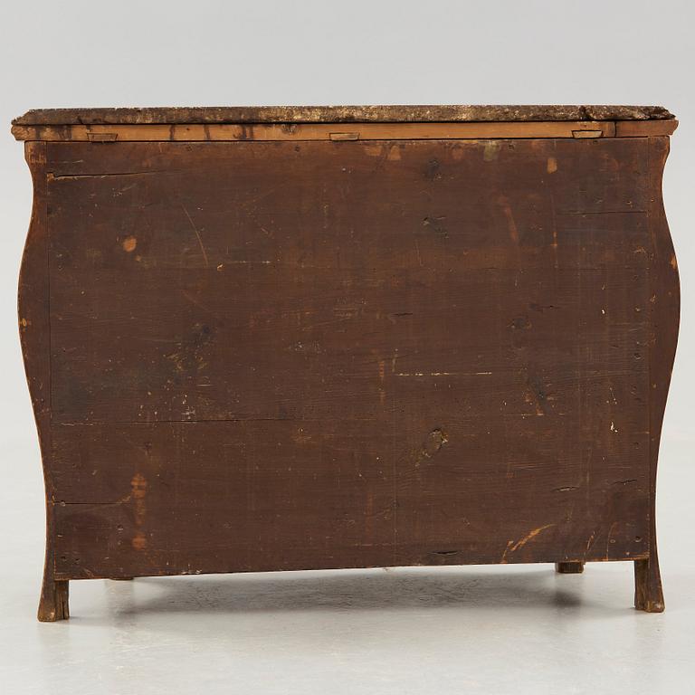 A Swedish Rococo 18th century commode attributed to Christian Linning, master 1744.