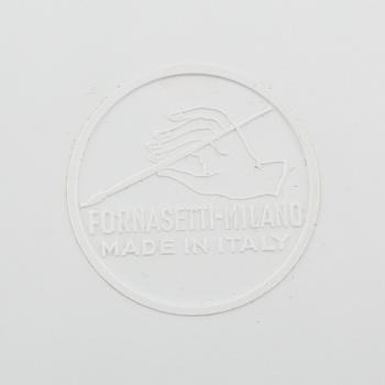 BRICKA, plast samt SKÅLAR, 6 st, porslin, Fornasetti Milano, 1900-talets andra hälft.