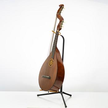 12-string lute, Alfred Brock, Stockholm, 1929.