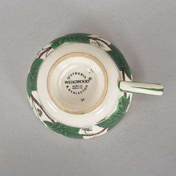 SERVISDELAR, 17 delar, "Napoleon Ivy" Wedgwood, England, flintgods.