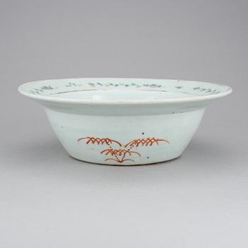 HANDFAT, porslin, Kina, 1900-tal.