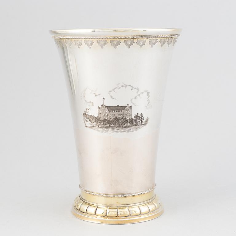 A Swedish 20th century parcel-gilt silver beaker, marked GAB, Stockholm 1944.