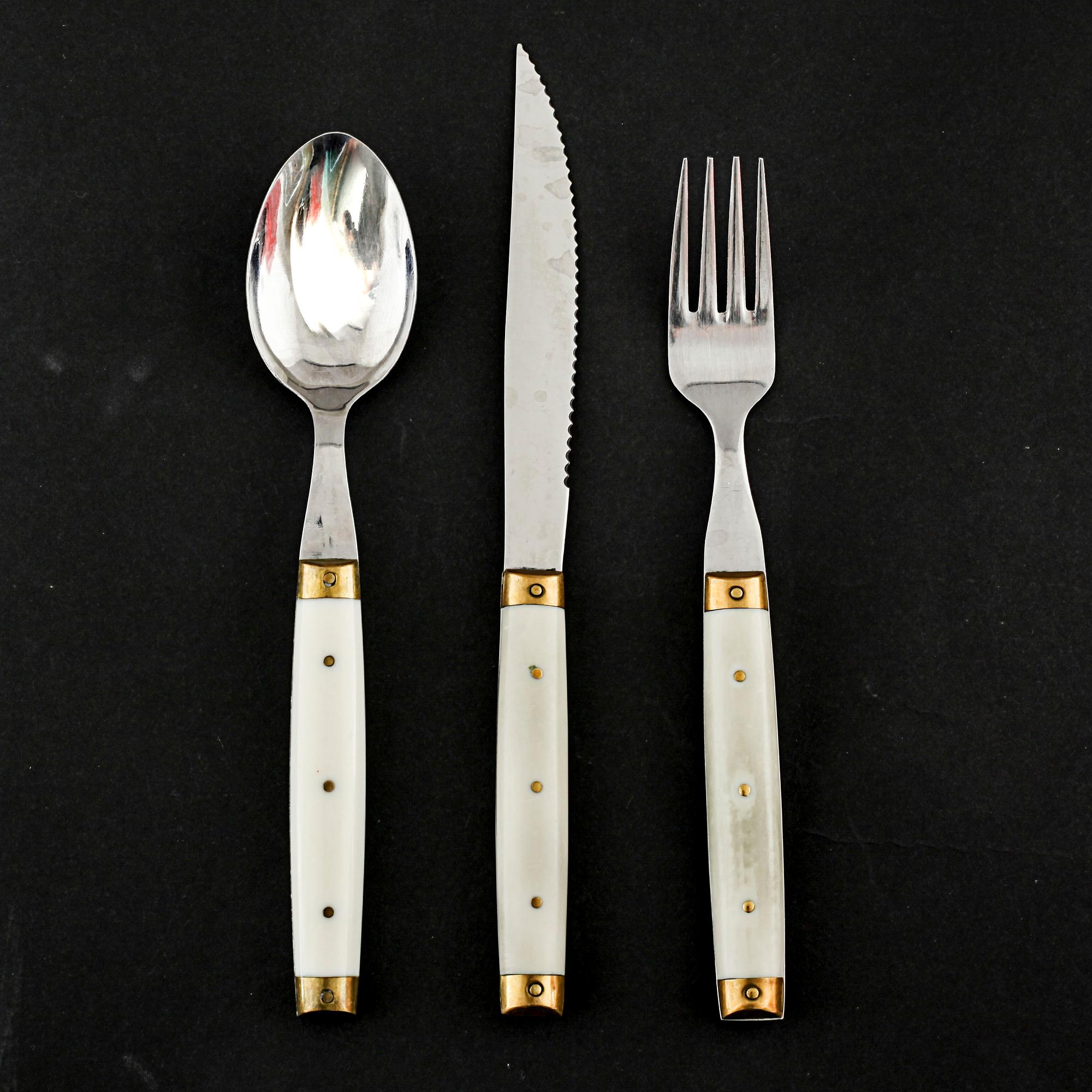 A set of cutlery, 32 pcs, some by Melron, second half of the 20th century.