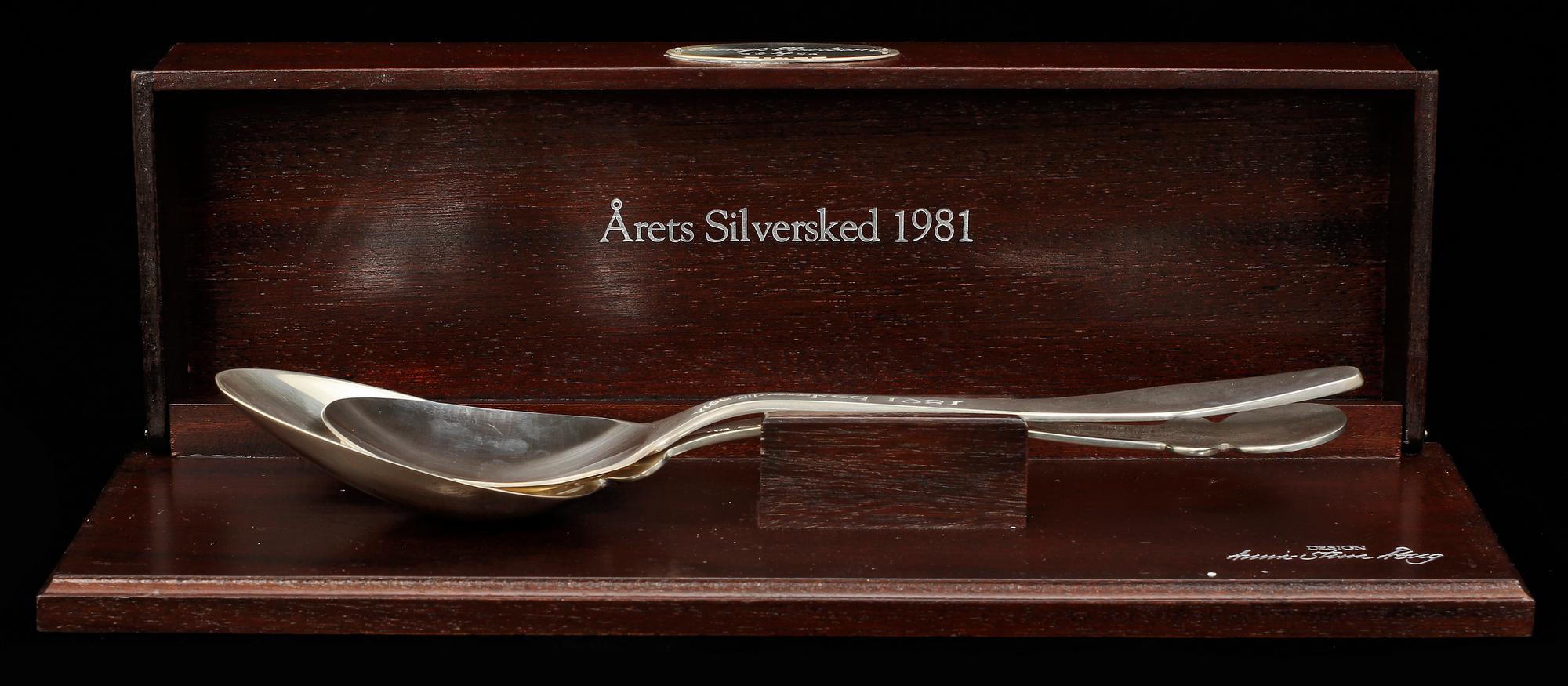 UPPLÄGGNINGSSKEDAR, 2 st, silver, bl.a Anna-Stina Åberg, 1980-tal. Vikt 380 g.