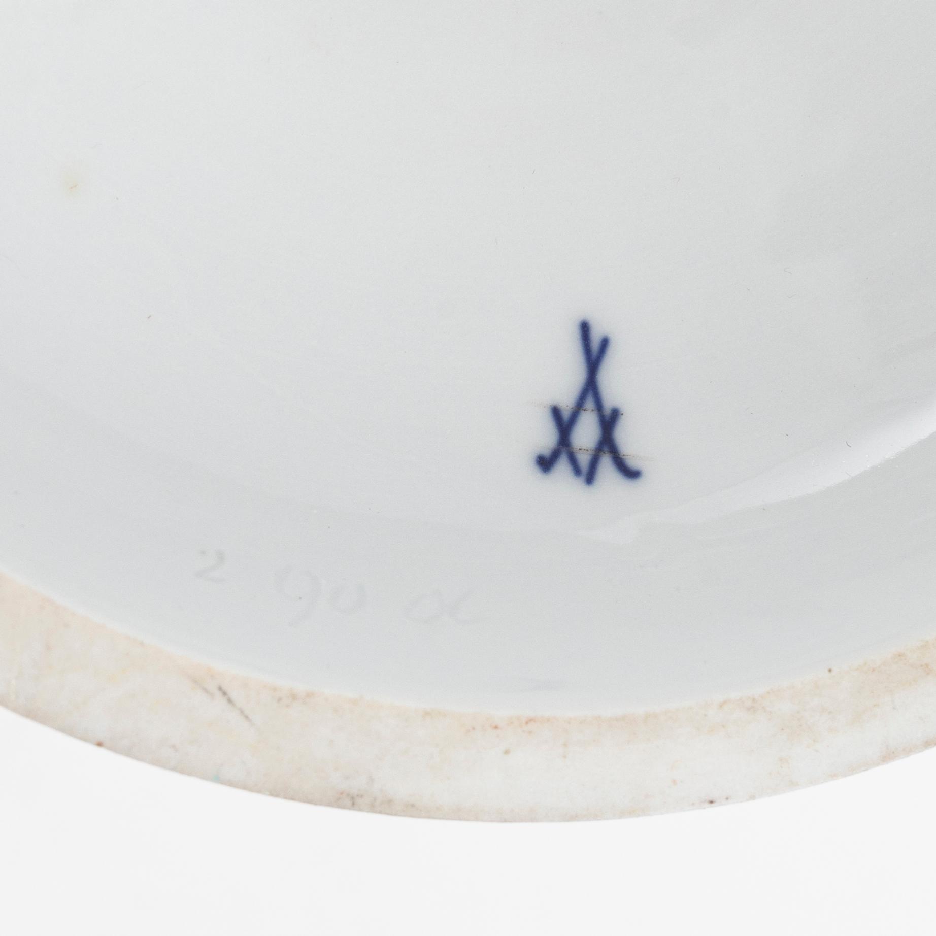 Kakfat, porslin, Meissen, Tyskland, omkring år 1900.