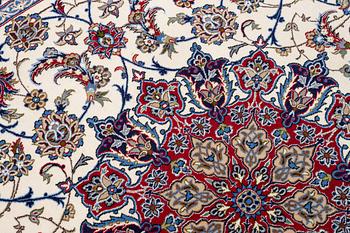 An oriental carpet, c. 310 x 200 cm.