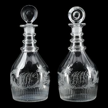 KARAFFER, ett par, glas, 1800-tal.