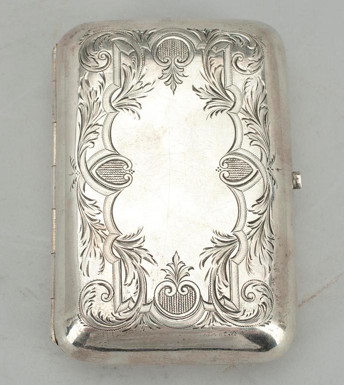 DOSA, silver, Johan Alfred Appelgren, Åbo 1890. Vikt 132 g.