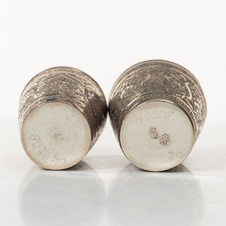 Supkoppar, 12 st snarlika, silver, Persiska, 1900-talets första hälft. Totalvikt436 gram.