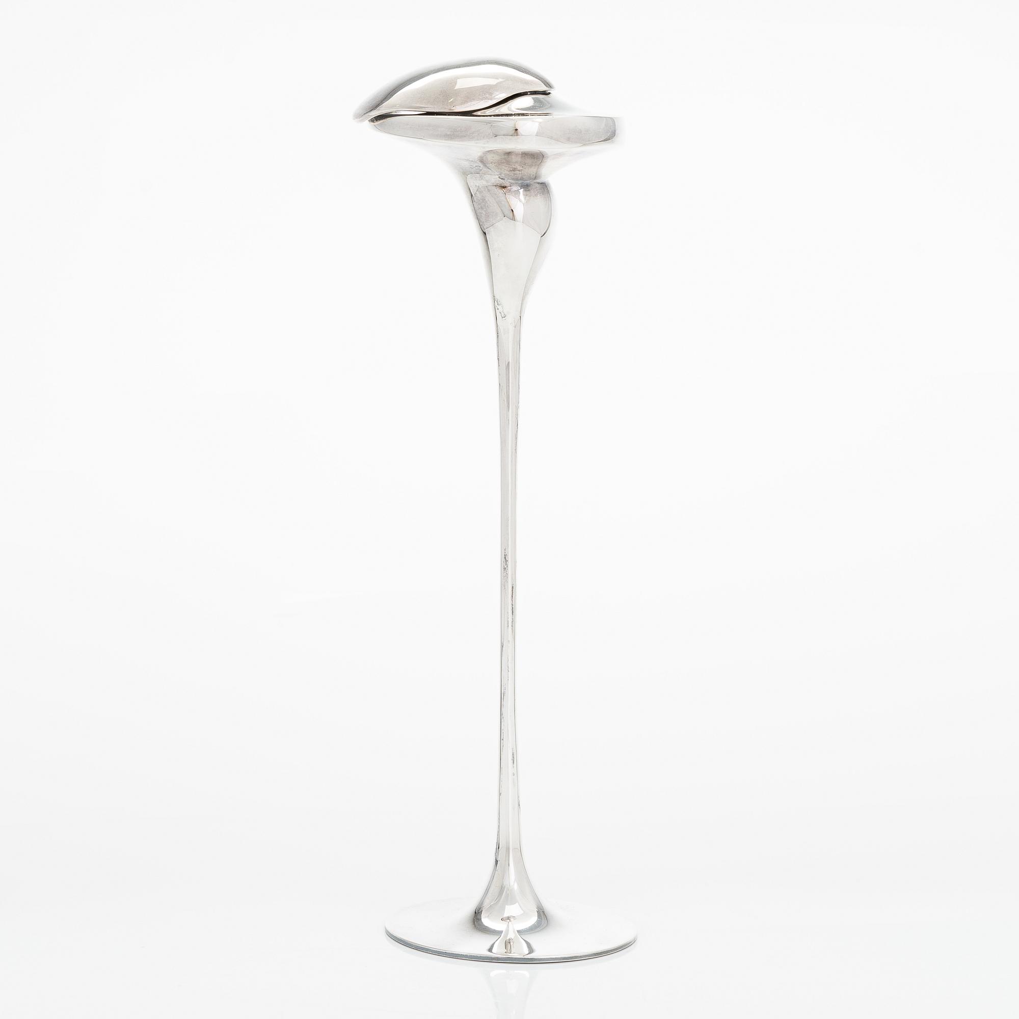 Poul Havgaard, veistos/ kynttilänjalka, "Soul", sterlinghopeaa, Lapponia 1982.