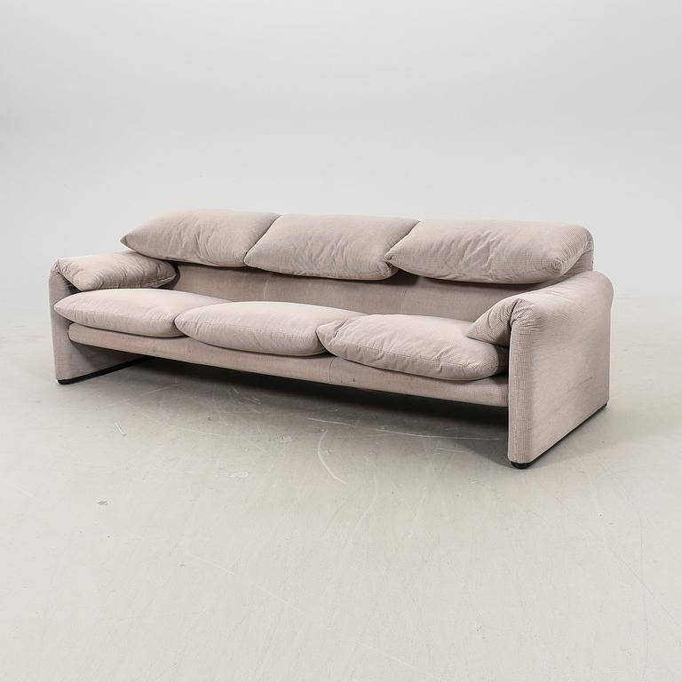 Vico Magistretti, soffa "Maralunga" Cassina Italien.