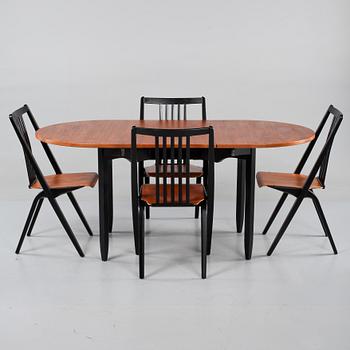 SLAGBORD samt STOLAR, 4 st, bl a Skaraborgs möbelindustri, 1900-talets andra hälft.