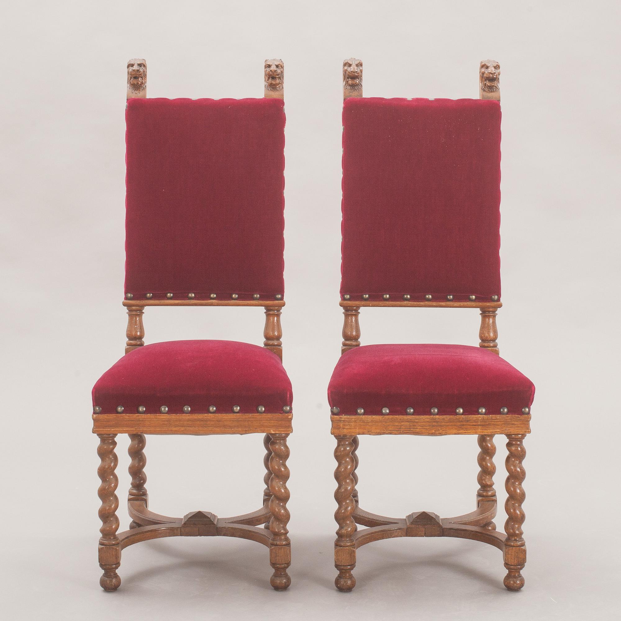 STOLAR, ett par, barockstil. 1900-tal.