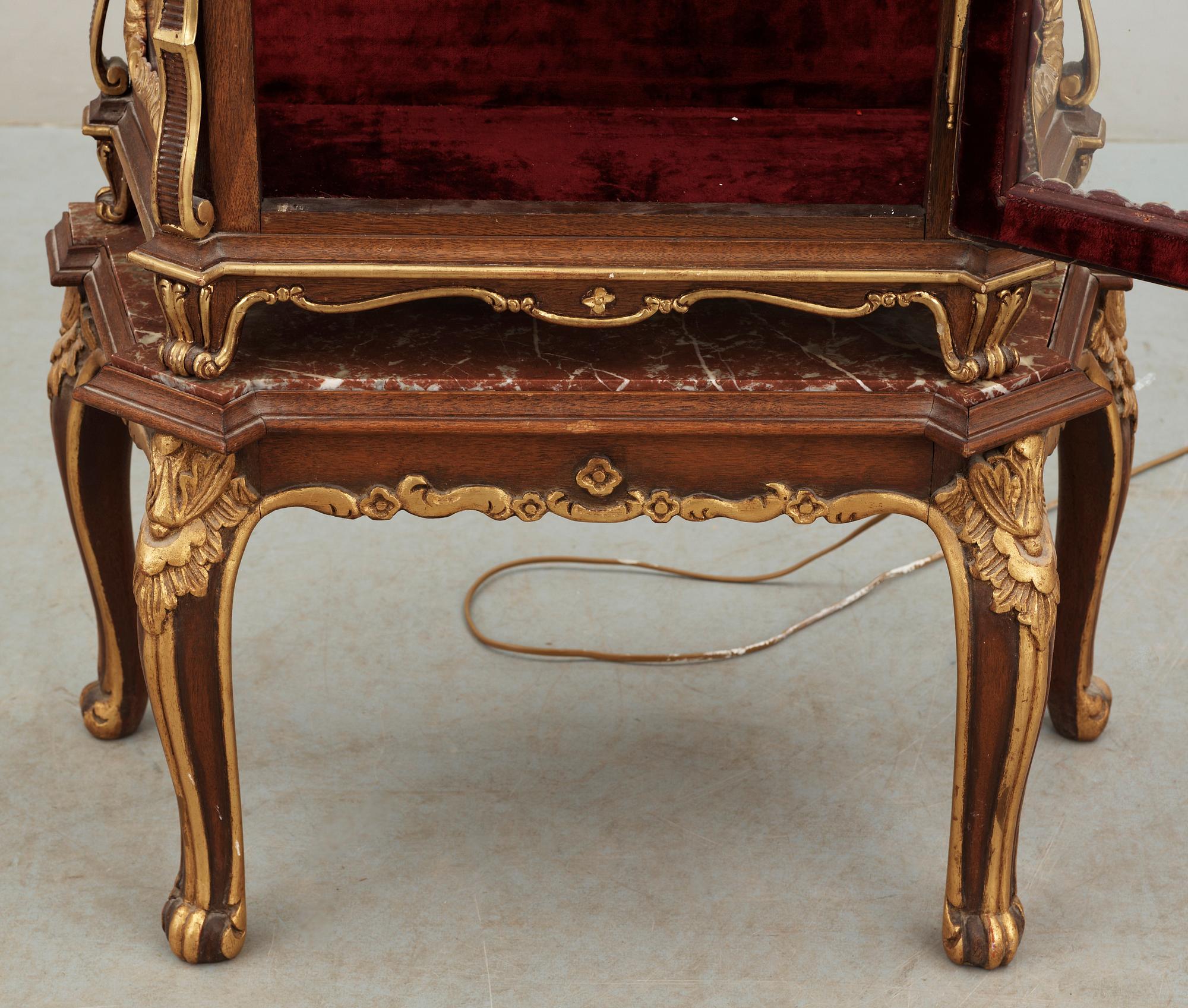 VITRINSKÅP, 2 delar, Louis XV-stil, 1900-tal.