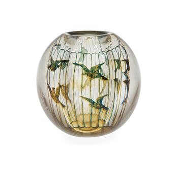 654. An Edward Hald graal glass vase, Orrefors 1944.