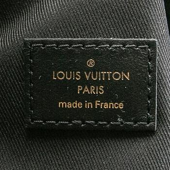 LOUIS VUITTON. New Wave,  Bum Bag. 2019.