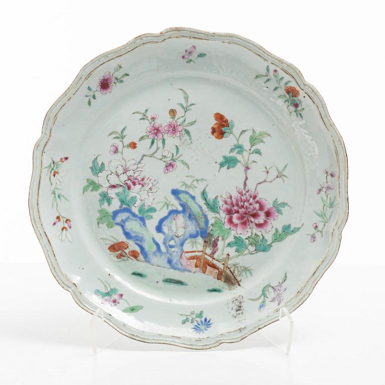 A Famille Rose porcelain dish, China, Qianlong (1736-95).