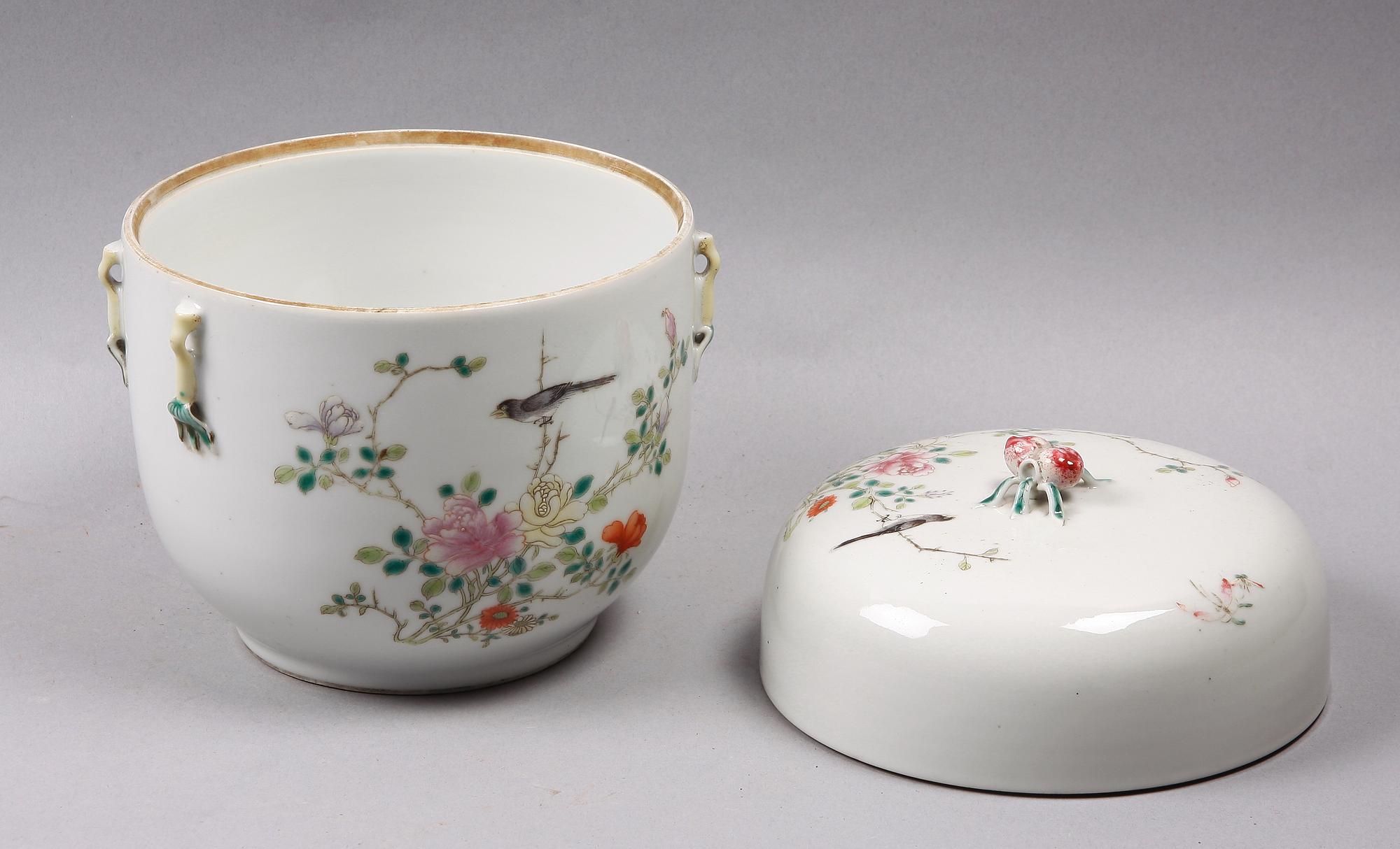 PARTI PORSLIN, 4 delar, Kina. Bl.a 1700-tal.