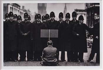 Don McCullin, "Protester, Cuban Missile Crisis. Whitehall. London", 1962.