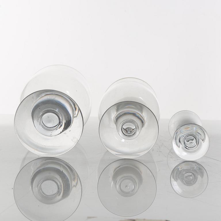 Erik Höglund, glasservis, 36 delar, "H 40", Kosta Boda, 1960/70-tal.