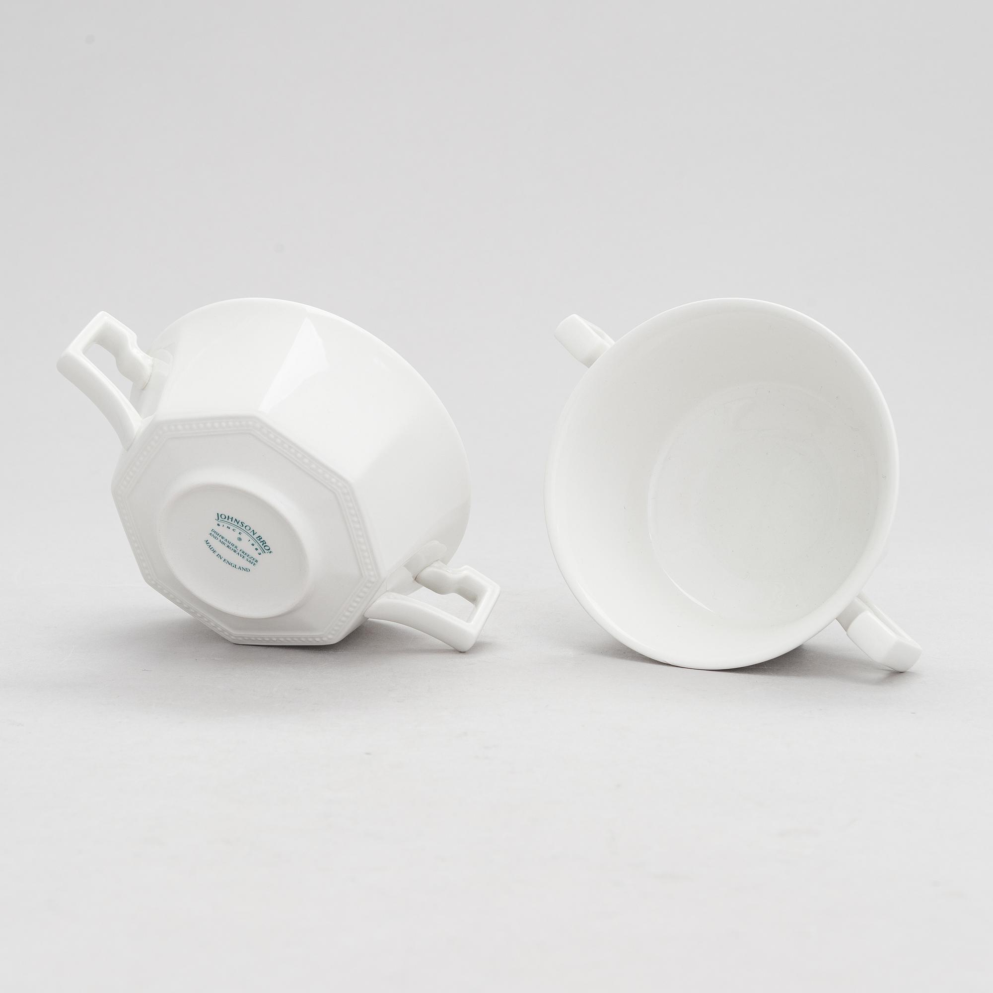 Johnson Bros, ruoka-astiasto "Heritage", 47 osaa, kivitavaraa. Englanti.