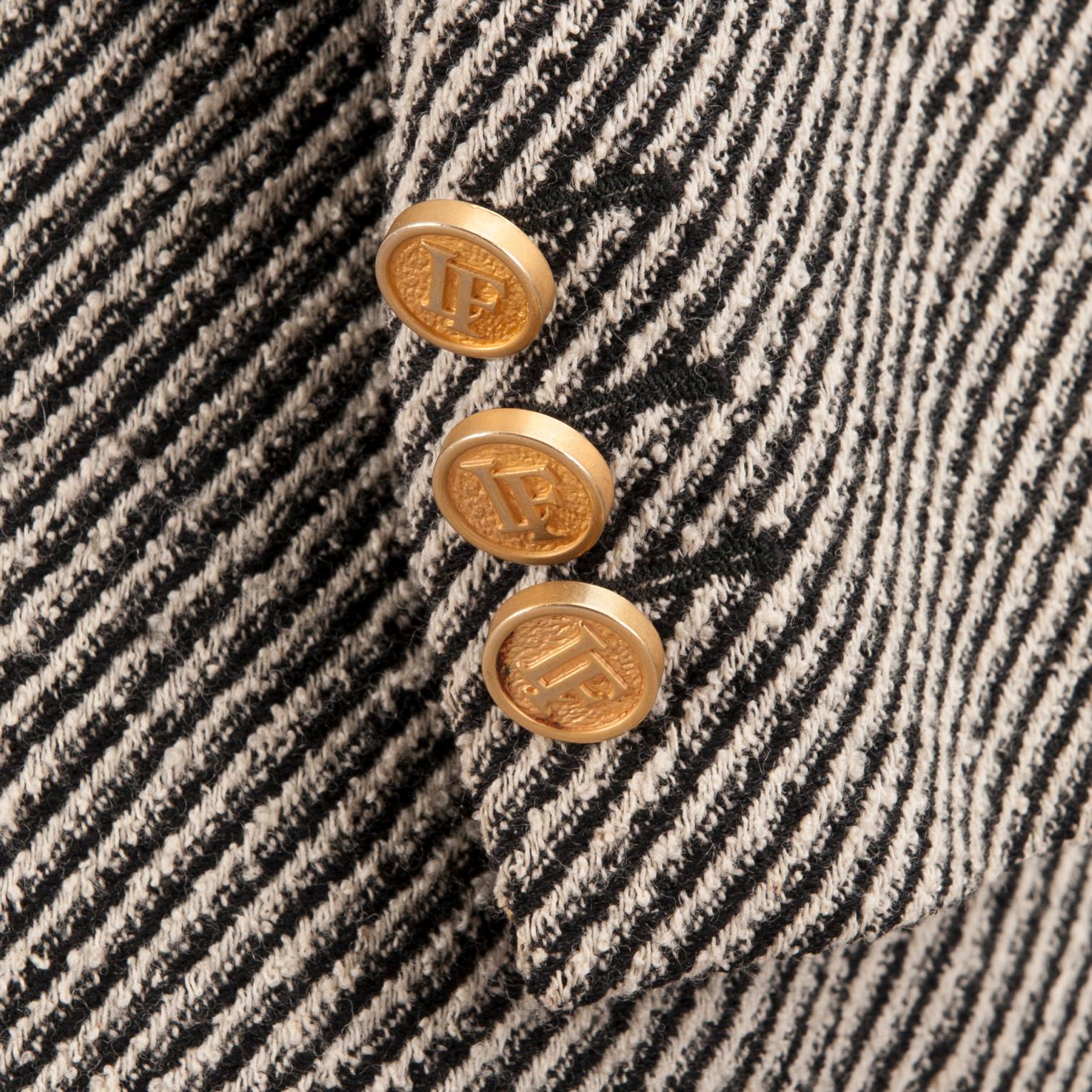 KAVAJ, Louis Féraud.