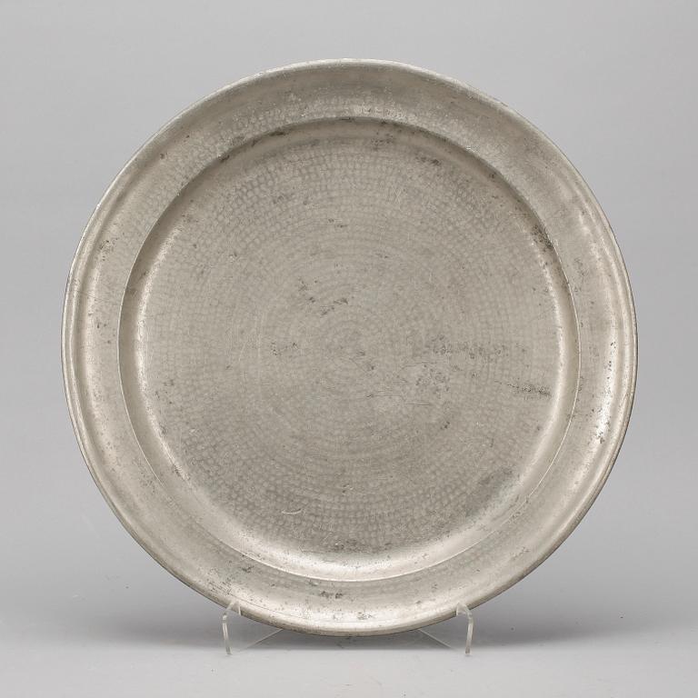 FAT, tenn, Gottlob Friedrich Bauman, Hudiksvall, otydlig årsstämpel, verksam 1789-1826/31.