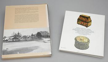 ASKAR samt böcker, 7 delar, lackarbeten, Ryssland. 1900-tal.