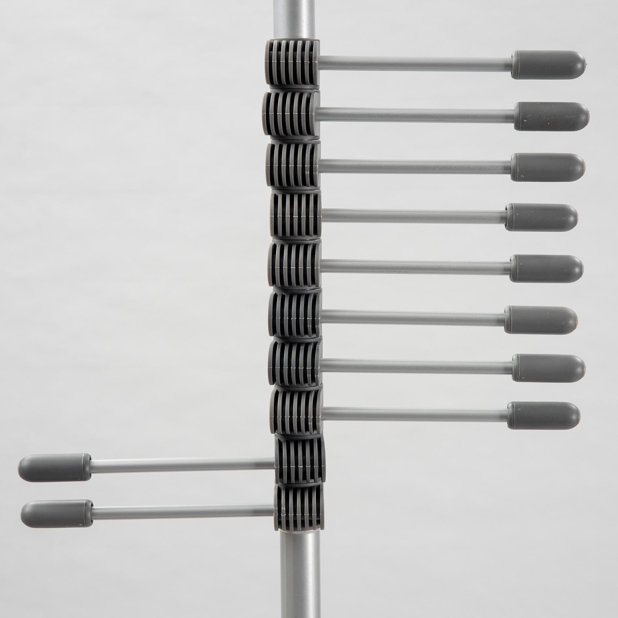 Alvar & Anders Lundgren, "Mast", klädhängare, Spinoff Möbel AB, 1900-talets fjärde kvartal.