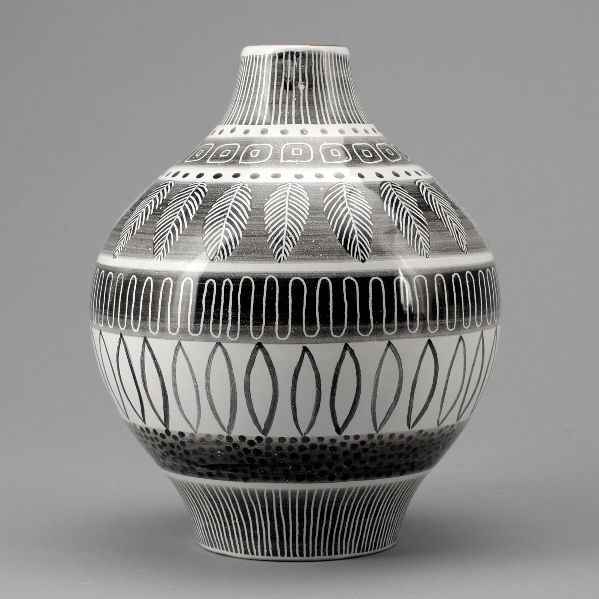 VAS, lergods, Ingrid Atterberg,  "Grafika" Upsala-Ekeby, 1950-tal.