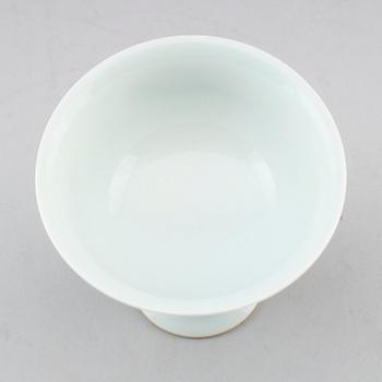 STEMCUP, porslin, Kina, bär sex karaktärers märke, sannolikt 1900-tal.