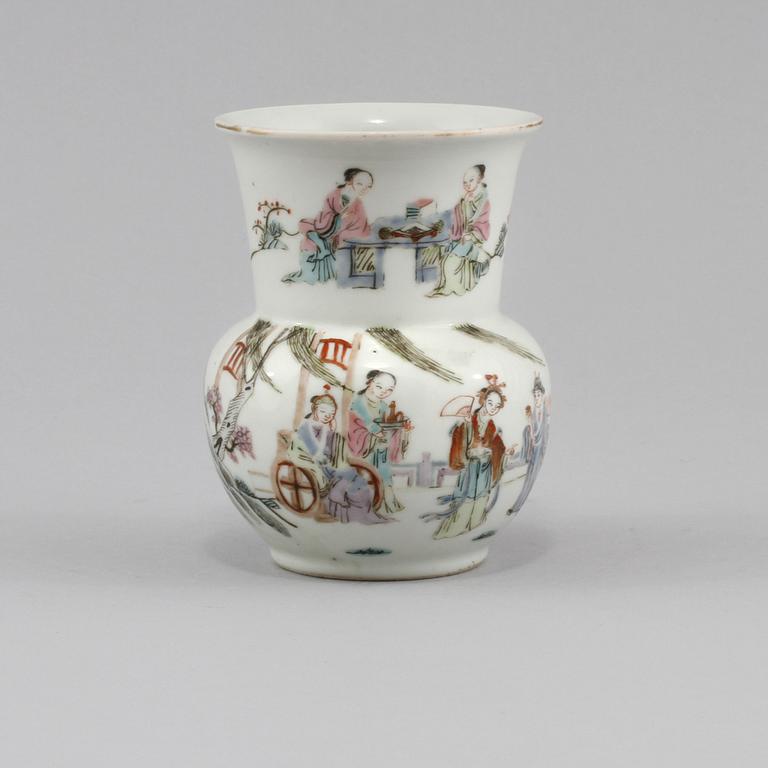 VAS, porslin, Kina, 1800/1900-tal.