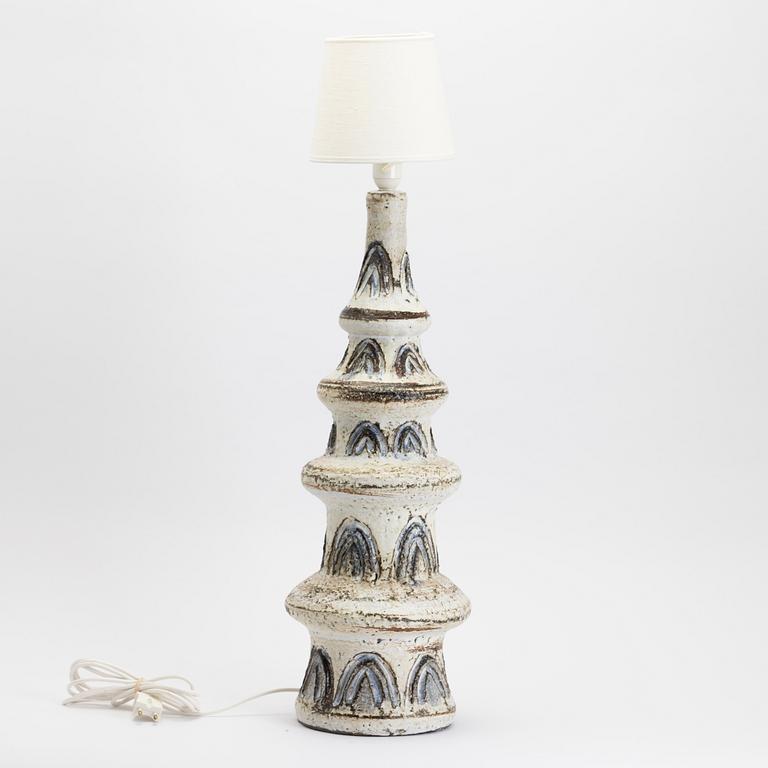 Henry and Else Nielsen, table lamp, stoneware, Henri Keramik, Denmark, 1960s/70s.