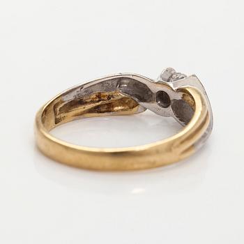 Ring, briljantslipad diamant 14K guld och vitguld, Silván, Helsingfors 1997.