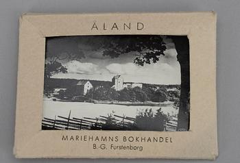 VYKORTSALBUM, ca 168 kort samt FOTOGRAFIER 10 st, motiv från Åland, 1900-talets början.