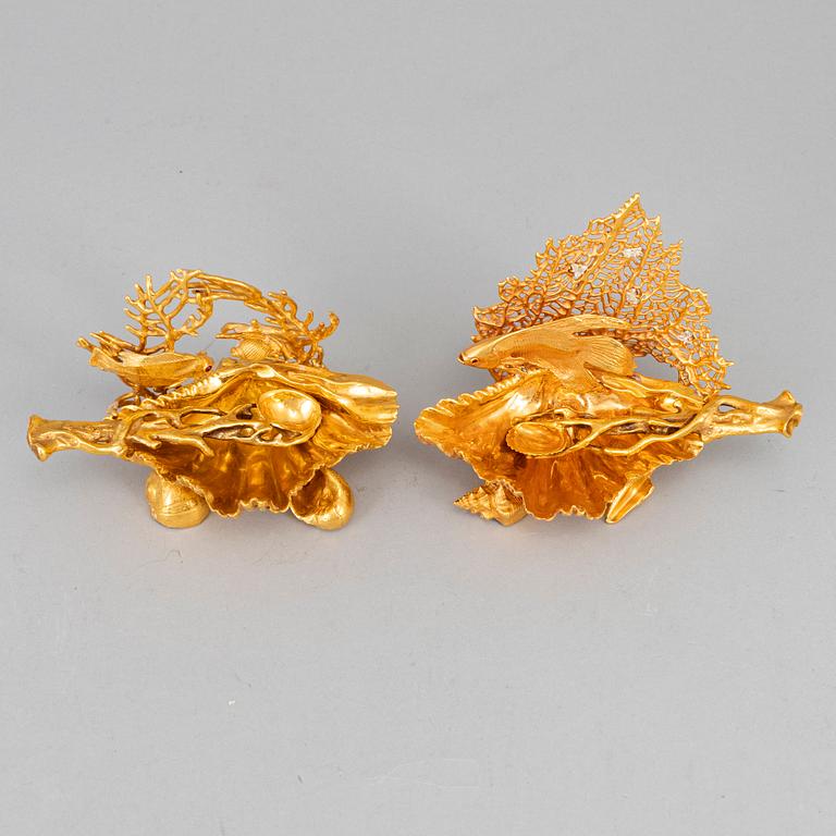 Saltkar med skedar, ett par, guld 22k, omärkta.