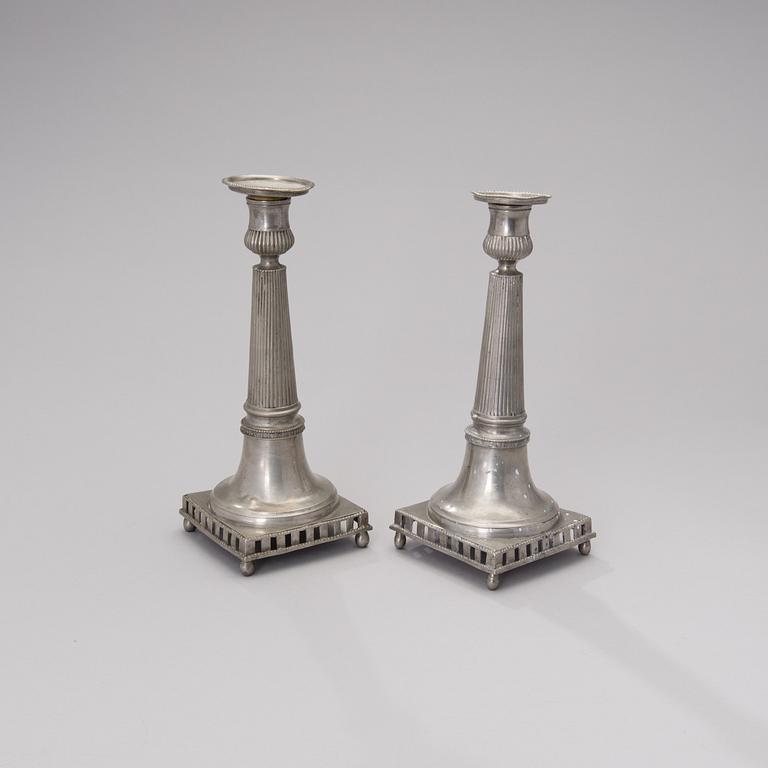 A PAIR OF FINNISH PEWTER CANDLESTICKS, Johan Lindbland, Turku 1846.