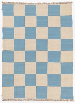 A Kelim carpet, c. 240 x 177 cm.