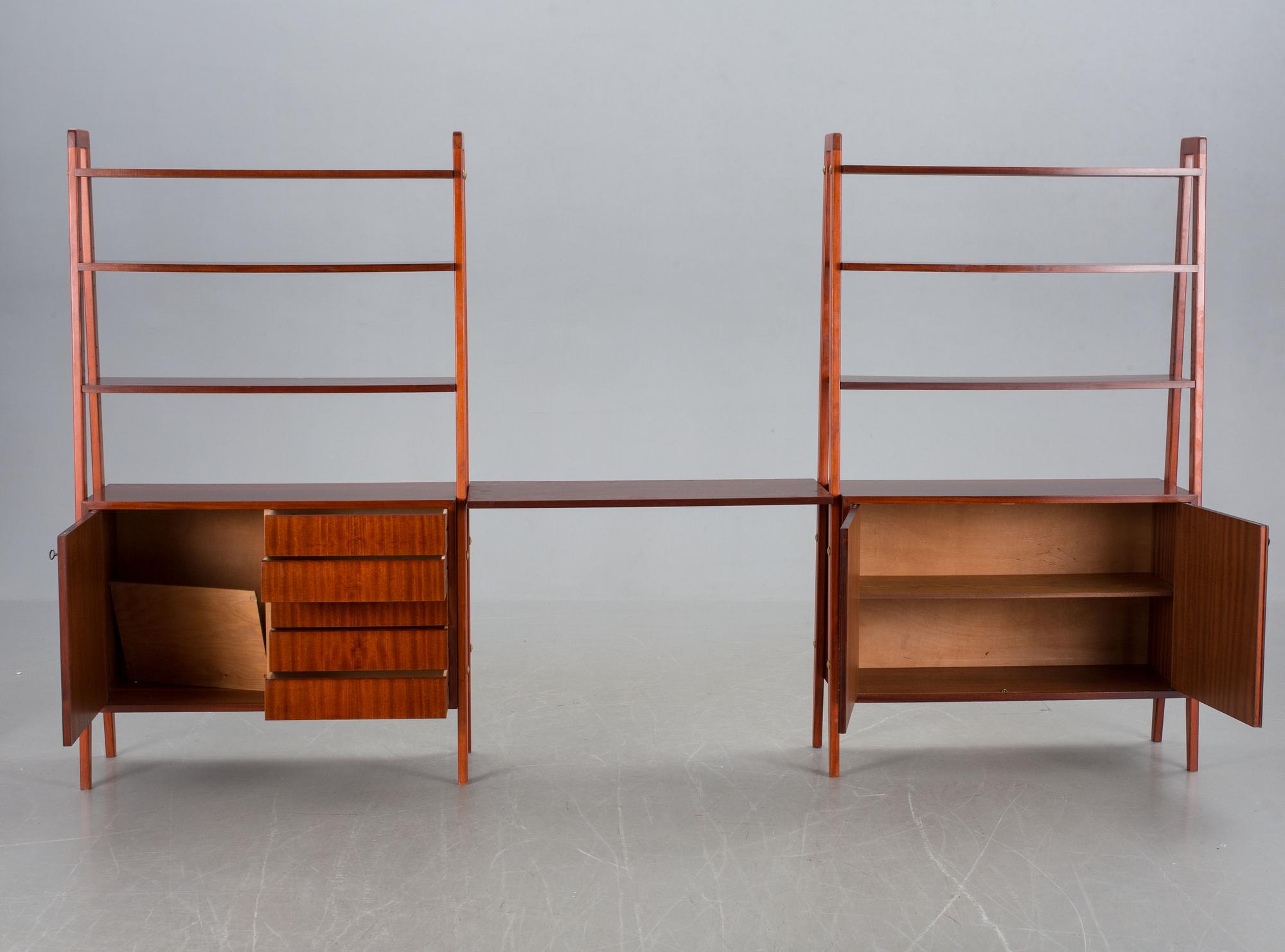 BOKHYLLA, 1900-talets mitt.